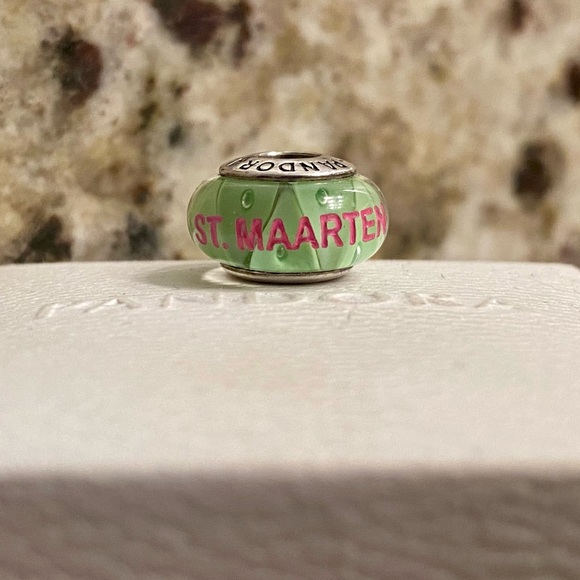 Pandora St. Maarten Exclusive Murano Charm - Picture 3 of 9